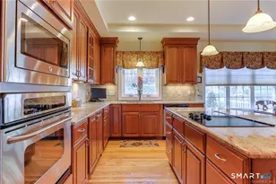 833 Millbrook Rd, Middletown, CT 06457 - Photo 7