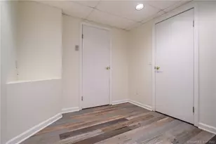 10 South St, Danbury, CT 06810 - Photo 19