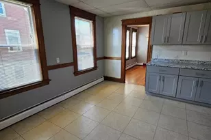 75 Vernon St, Waterbury, CT 06708 - Photo 7