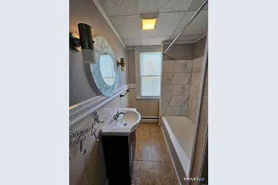 75 Vernon Street, Waterbury, CT 06708 - Photo 11