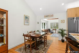 8 Stony Brook Rd, Brookfield, CT 06804 - Photo 11
