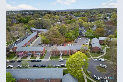 49 Mencel Circle #B, Bridgeport, CT 06610 - Photo 3