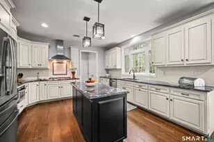 28 Hidden Oaks Dr, Avon, CT 06001 - Photo 11