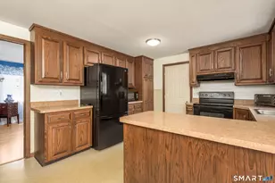 75 Village St, Bristol, CT 06010 - Photo 11