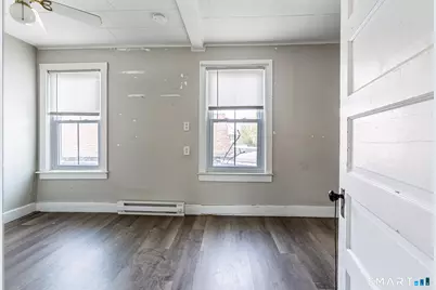 71 Blackhall Street, New London, CT 06320 - Photo 13
