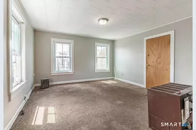 71 Blackhall Street, New London, CT 06320 - Photo 5