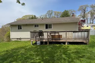81 Arnold Dr, East Hartford, CT 06108 - Photo 3