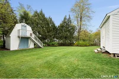32 Loveland Lane, Bristol, CT 06010 - Photo 7