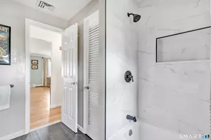 125 McLeod Pl, Stratford, CT 06614 - Photo 17