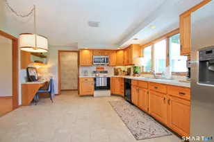 310 Thompsonville Rd, Suffield, CT 06078 - Photo 7