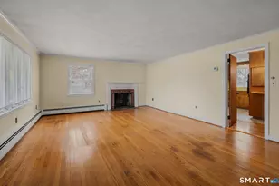 4 Champlin Hill Ct, East Lyme, CT 06357 - Photo 13
