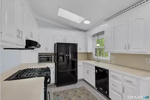30 Sherbrooke St, Bristol, CT 06010 - Photo 13