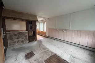 46 Vought Pl, Stratford, CT 06614 - Photo 3