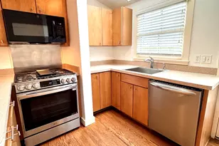 21 Diving St, Stonington, CT 06378 - Photo 9
