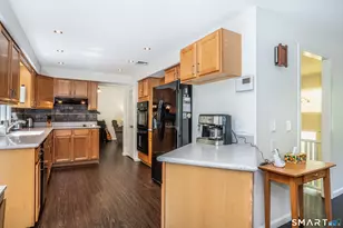 121 Shepard Dr, Manchester, CT 06040 - Photo 7