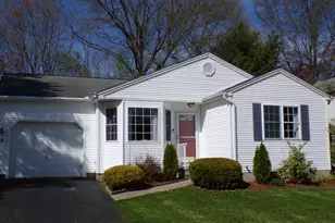 8 Pheasant Hill Dr Dr, Enfield, CT 06082 - Photo 1