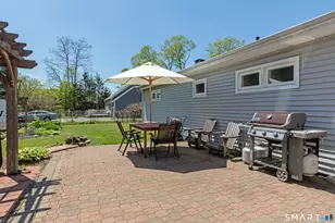 405 Gracey Ave, Meriden, CT 06451 - Photo 3