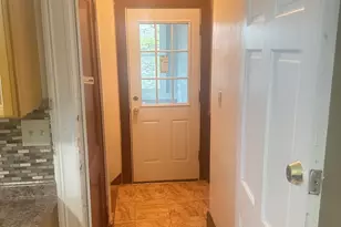 21-23 Sharon St, Hartford, CT 06112 - Photo 27