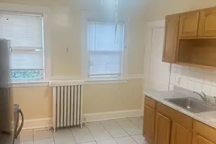 21-23 Sharon St, Hartford, CT 06112 - Photo 11