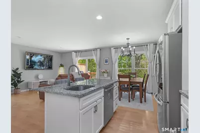 100 Dirienzo Heights #100, Derby, CT 06418 - Photo 15