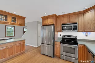 1015 Northrop Rd, Wallingford, CT 06492 - Photo 21