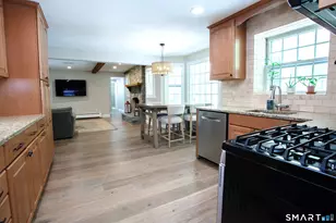 116 Carriage Dr, Avon, CT 06001 - Photo 7
