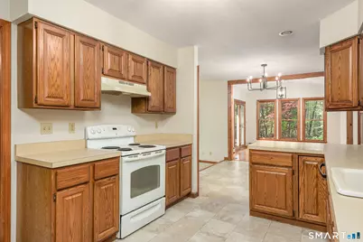 107 Bamforth Road, Vernon, CT 06066 - Photo 5