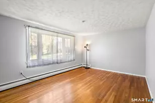 6 Roberts Rd, Enfield, CT 06082 - Photo 5