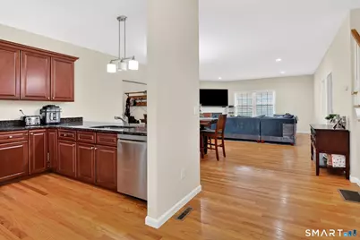 2 Christopher Court, Ellington, CT 06029 - Photo 3