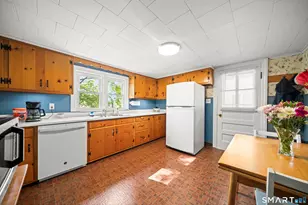 31 Converse St, Stafford, CT 06076 - Photo 7