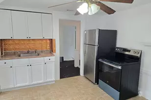 103 Capen St, Windsor, CT 06095 - Photo 1