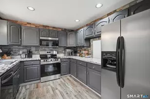 350 Bristol St, Waterbury, CT 06708 - Photo 11
