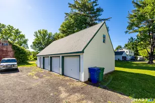 257 Tunxis Ave, Bloomfield, CT 06002 - Photo 11