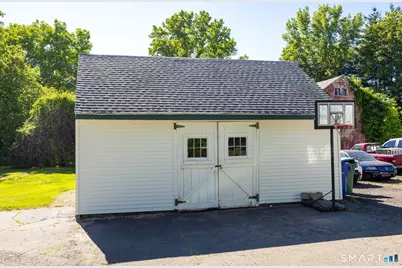 257 Tunxis Avenue, Bloomfield, CT 06002 - Photo 13