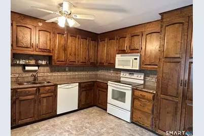 162 Pheasant Ridge #162, Shelton, CT 06484 - Photo 5