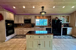 22 Larkspur Dr, Trumbull, CT 06611 - Photo 7