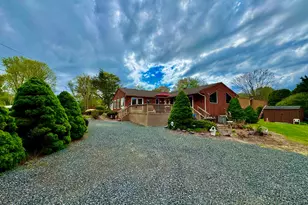 22 Larkspur Dr, Trumbull, CT 06611 - Photo 3