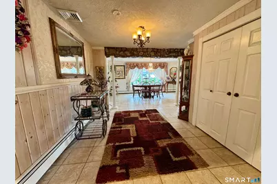 22 Larkspur Drive, Trumbull, CT 06611 - Photo 9
