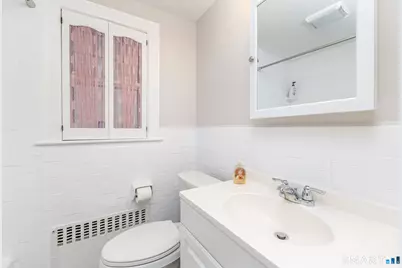 73 Layton Street, West Hartford, CT 06110 - Photo 13
