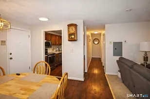 140 Kane St, West Hartford, CT 06119 - Photo 13