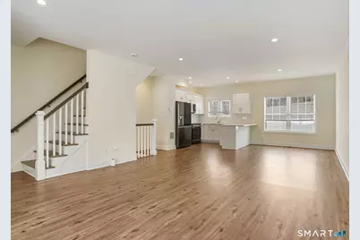 2 Beacon Square #5, Fairfield, CT 06825 - Photo 3