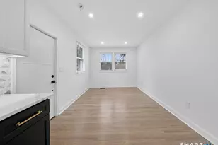 20 Oakridge Rd, Trumbull, CT 06611 - Photo 5