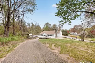 20 Oakridge Rd, Trumbull, CT 06611 - Photo 29