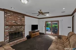 10 Cliffmount Dr, Bloomfield, CT 06002 - Photo 19