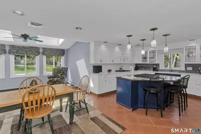 10 Cliffmount Drive, Bloomfield, CT 06002 - Photo 7