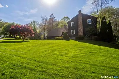 10 Cliffmount Drive, Bloomfield, CT 06002 - Photo 5