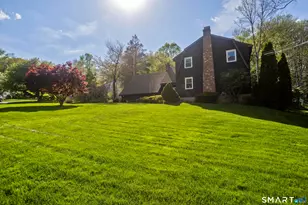 10 Cliffmount Dr, Bloomfield, CT 06002 - Photo 5