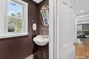 22 Fox Den Rd, Simsbury, CT 06092 - Photo 19