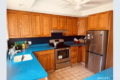 133 East Eaton Street, Bridgeport, CT 06604 - Photo 5