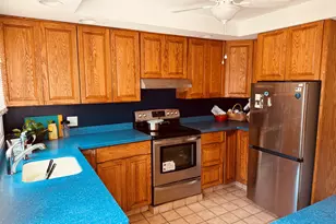 133 E Eaton St, Bridgeport, CT 06604 - Photo 5